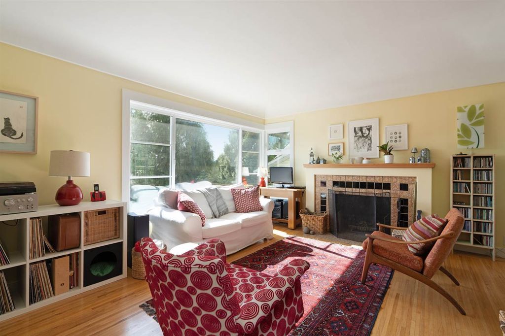 listing image 1105199885045641330