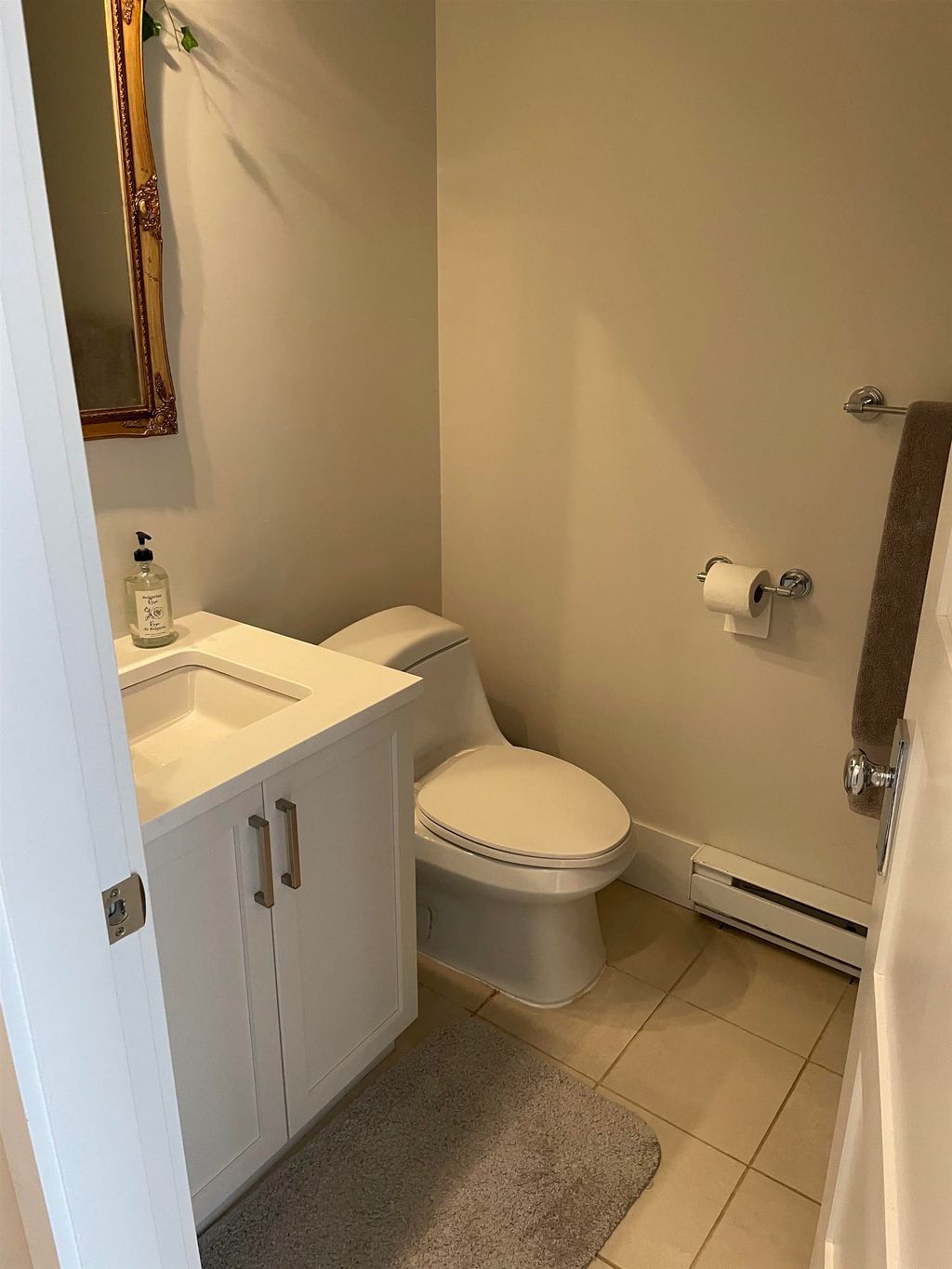 listing image 1104078205437920410