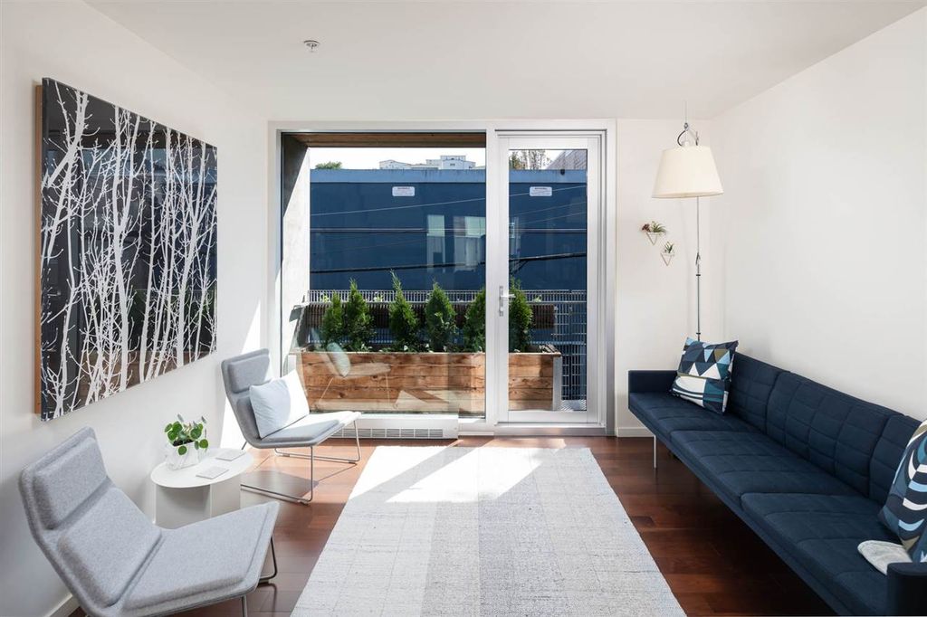 listing image 1106608590618463527