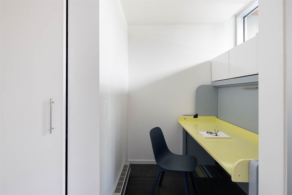 listing image 1104722542477118828