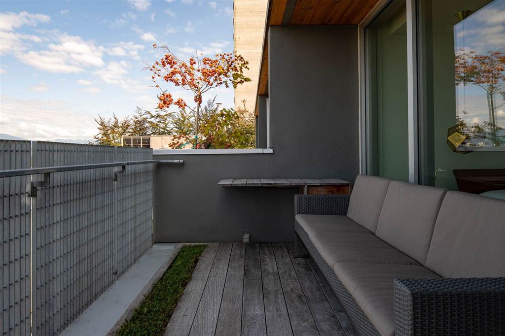 listing image 1103131443544118174