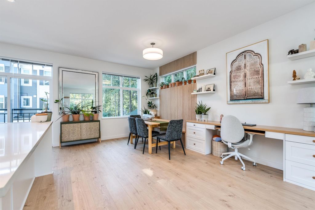 listing image 1107744224591974856