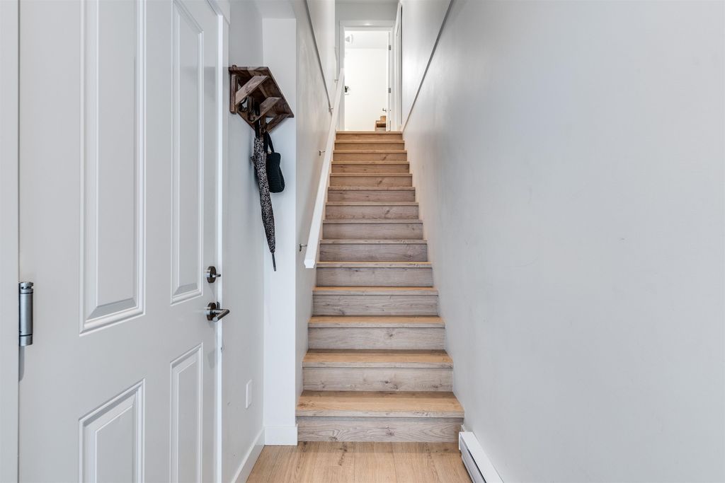 listing image 1102117445906109334