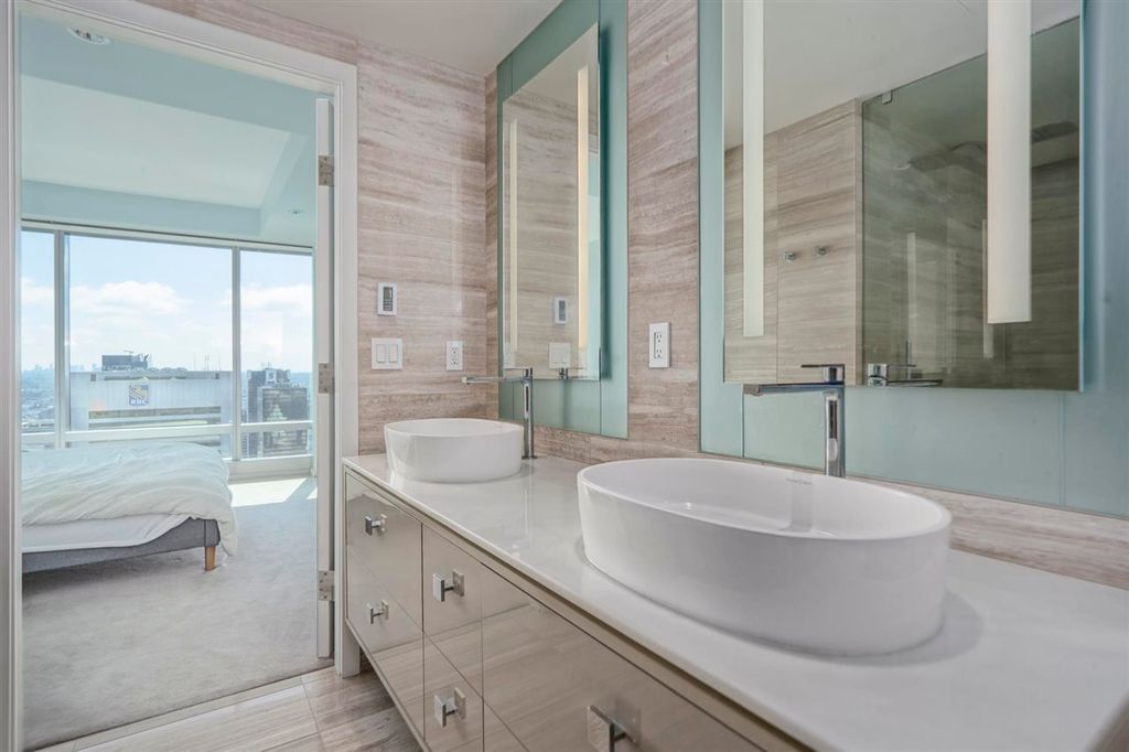 listing image 1101044336887402147