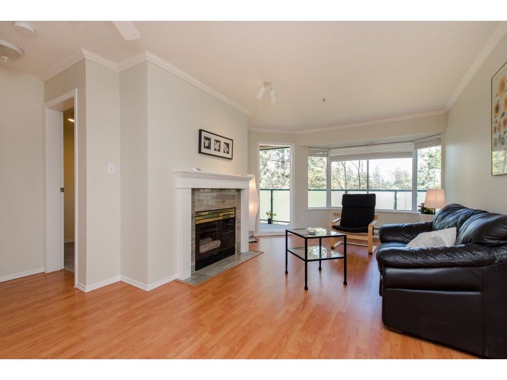 listing image 1107626221196401246
