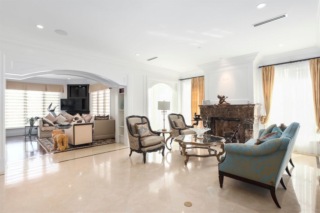 listing image 1109220611410821678
