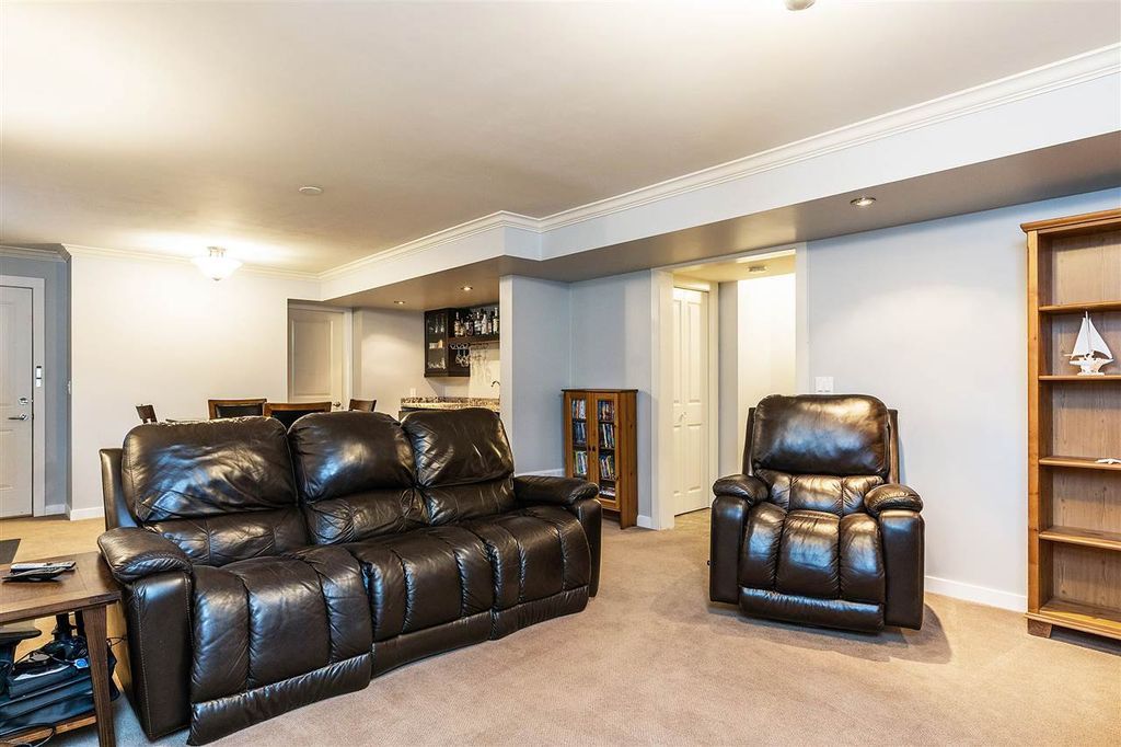 listing image 1106891294186746552
