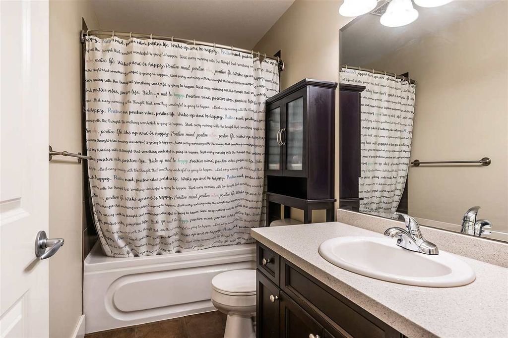 listing image 1100486069658109026