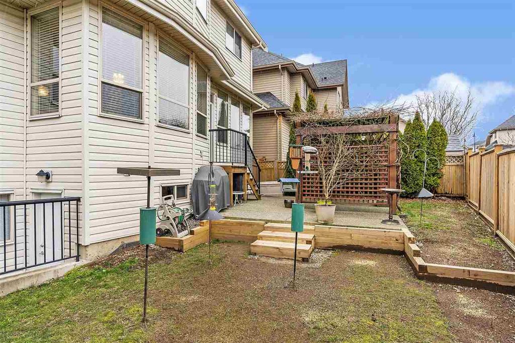 listing image 1109546992356584015