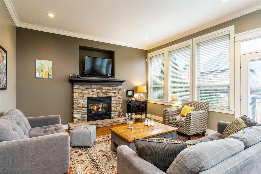 listing image 1109894552476013153