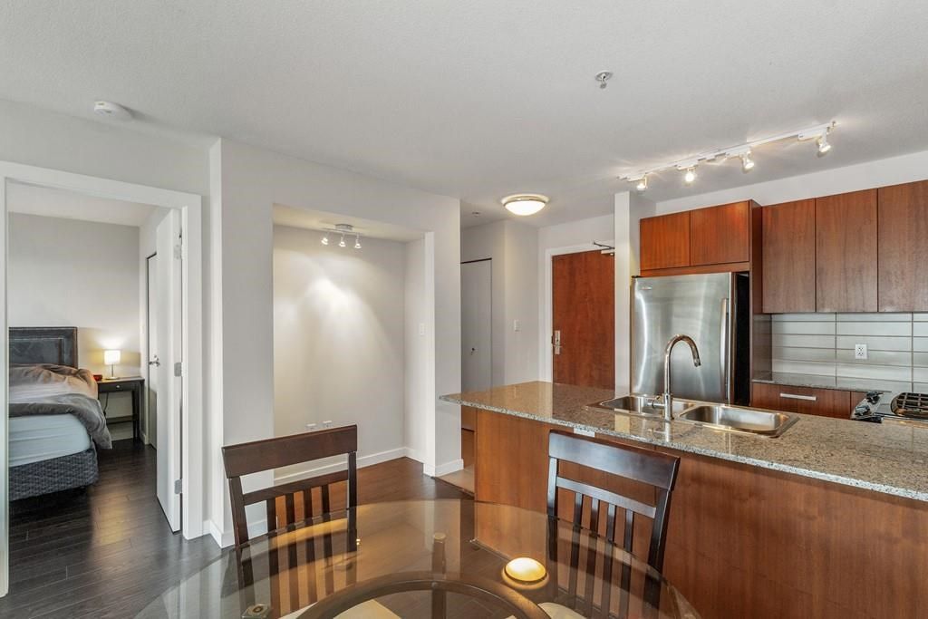listing image 1103754702565976313