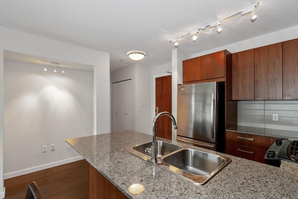listing image 1105553413166293150