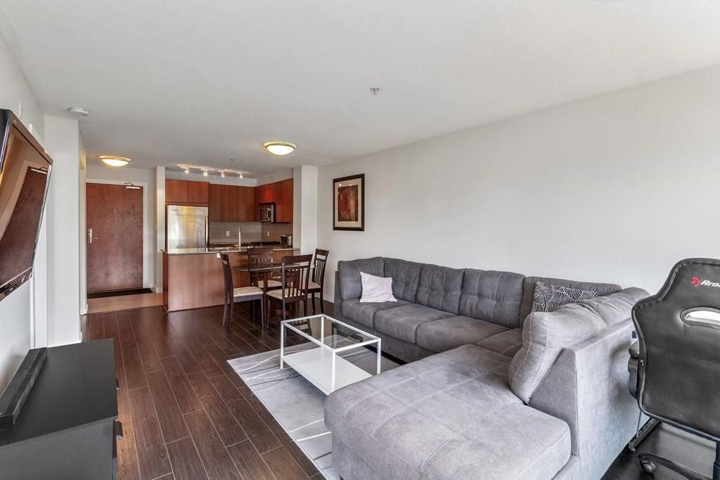 listing image 1109714389963759723