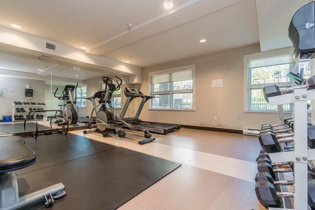 listing image 1108047279289981253
