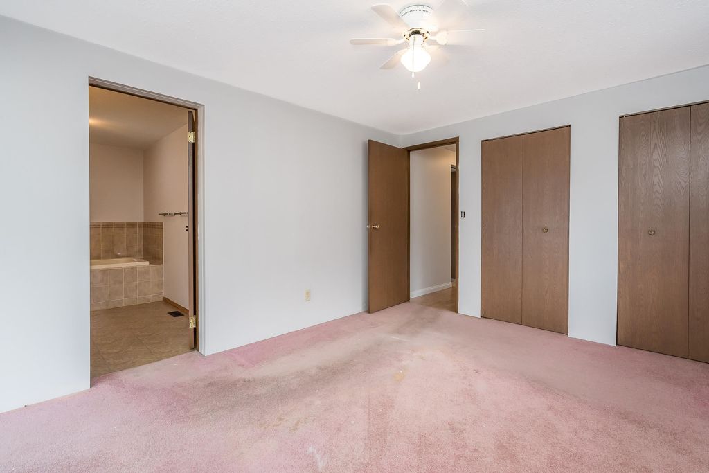 listing image 1103038913685682292