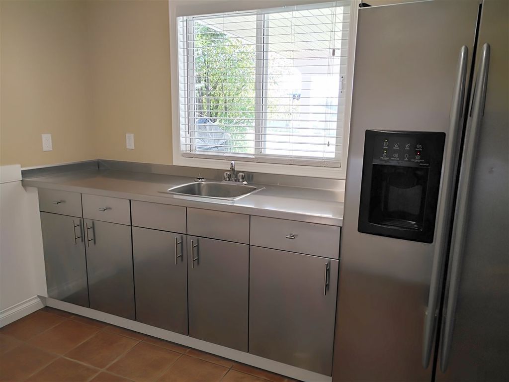 listing image 1107855069761653003