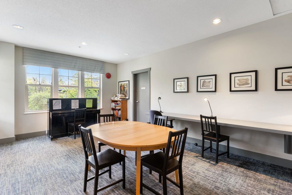 listing image 1103131069885000801