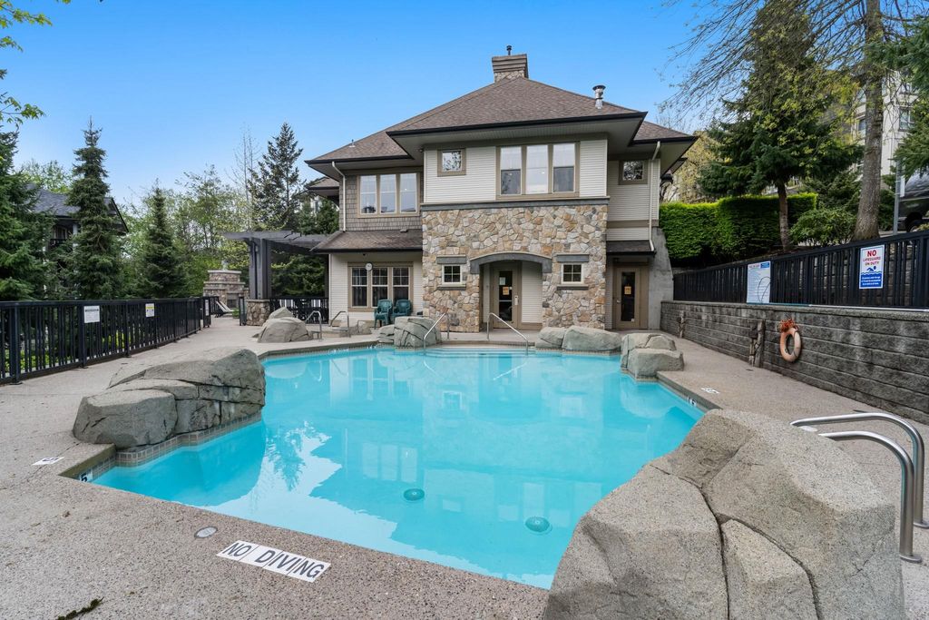 listing image 1104116616508220594