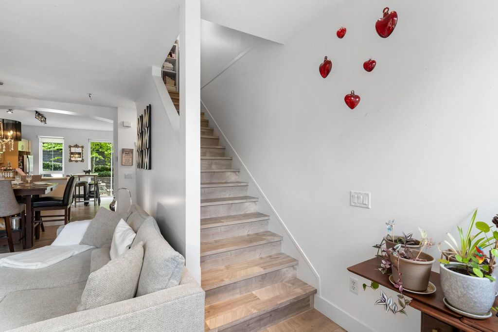 listing image 1107343444747905187