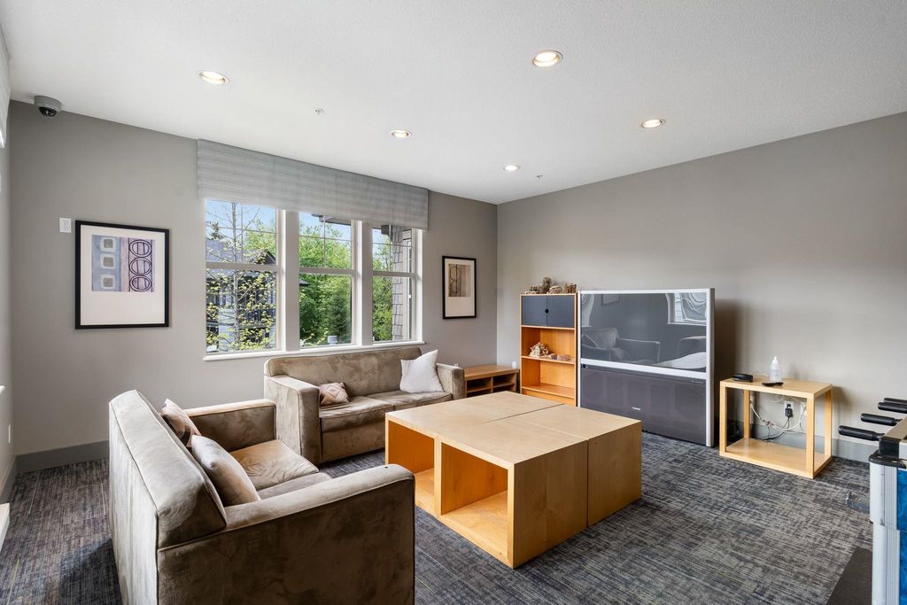 listing image 1100307587488356470