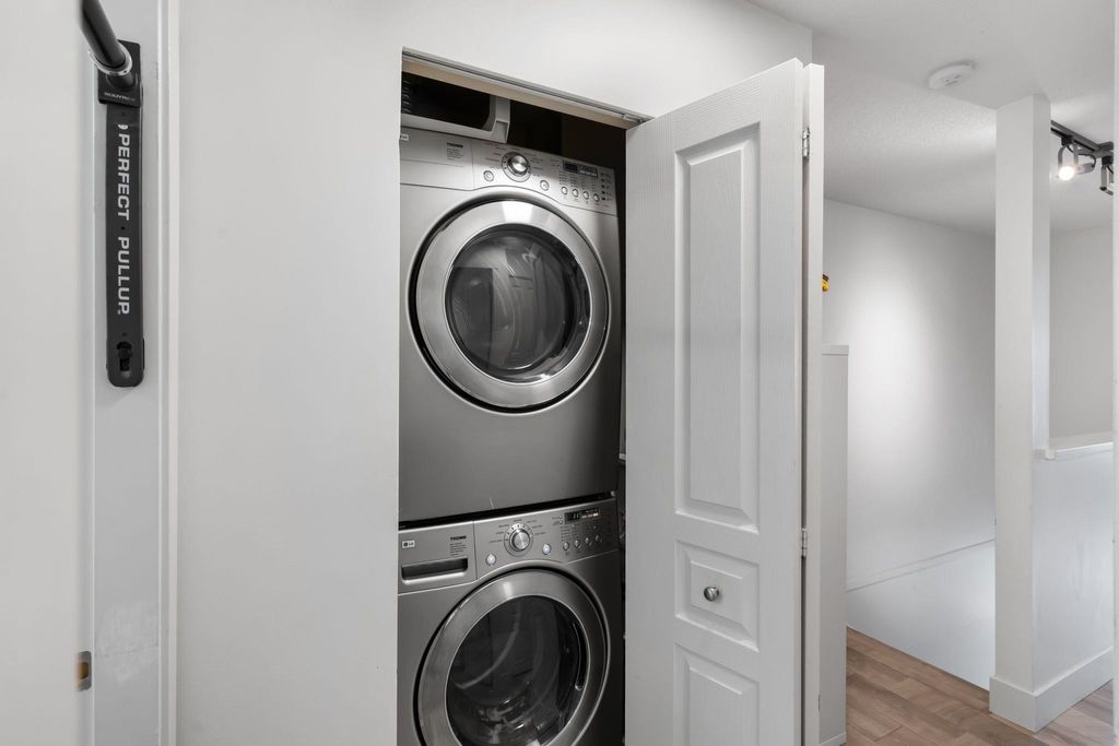 listing image 1101521324415450020