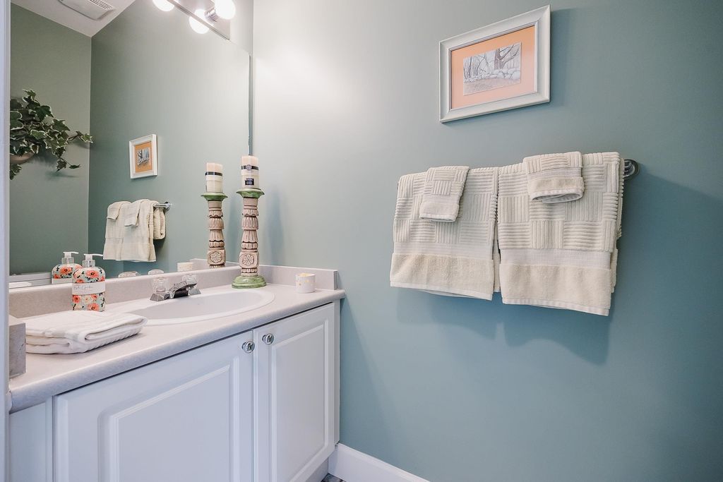 listing image 1106205792644419391