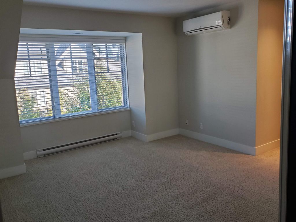 listing image 1109675412412431950