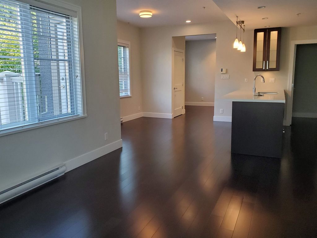 listing image 1106397594157825645