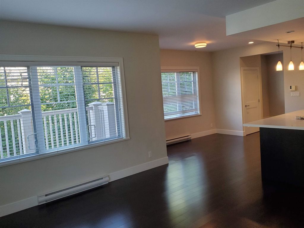 listing image 1107571137776389779