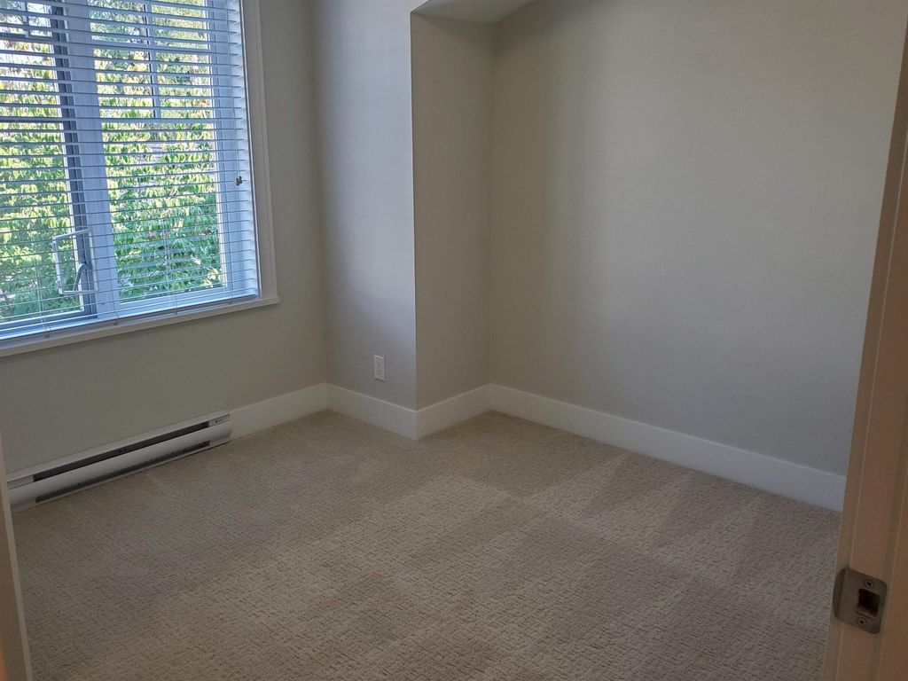 listing image 1108987916974818365