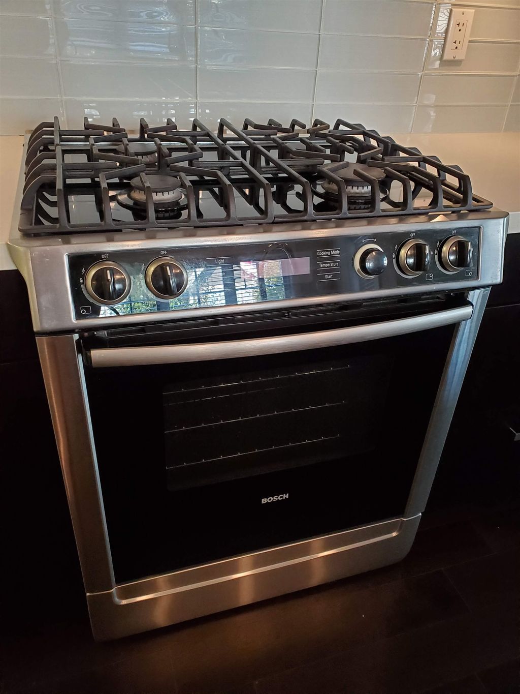 listing image 1108183059509727938