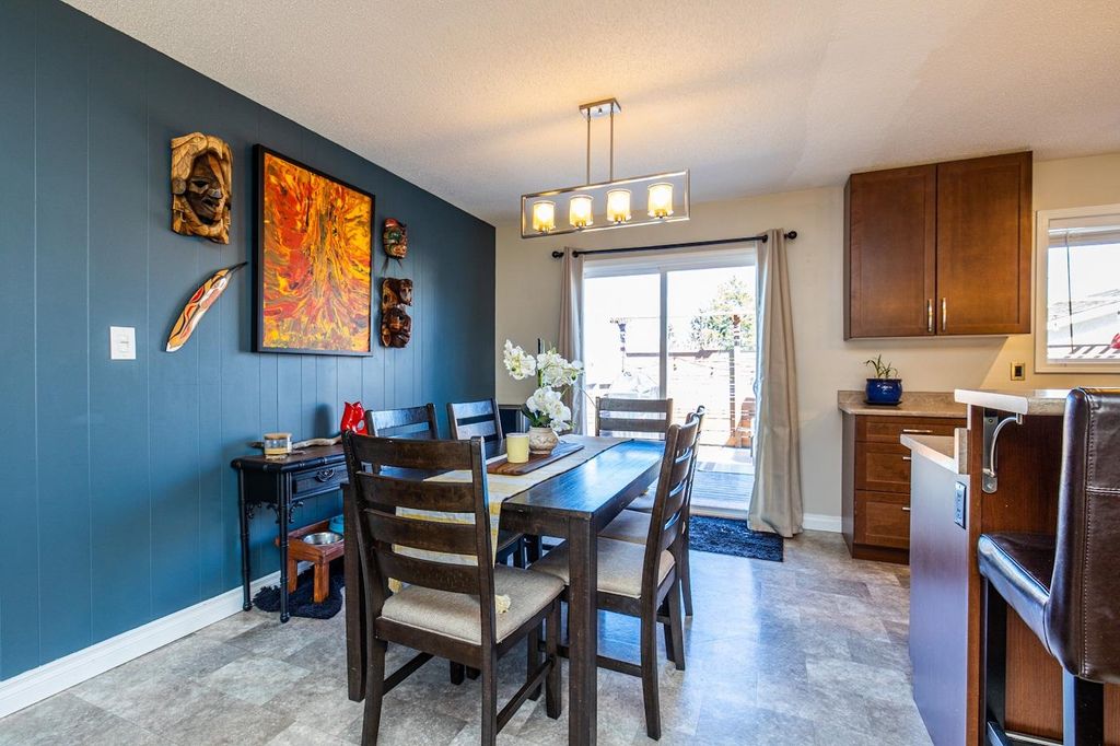 listing image 1102629885585713289