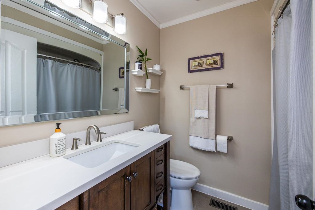 listing image 1106699914130951093