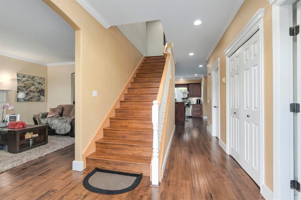 listing image 1109863586946031513