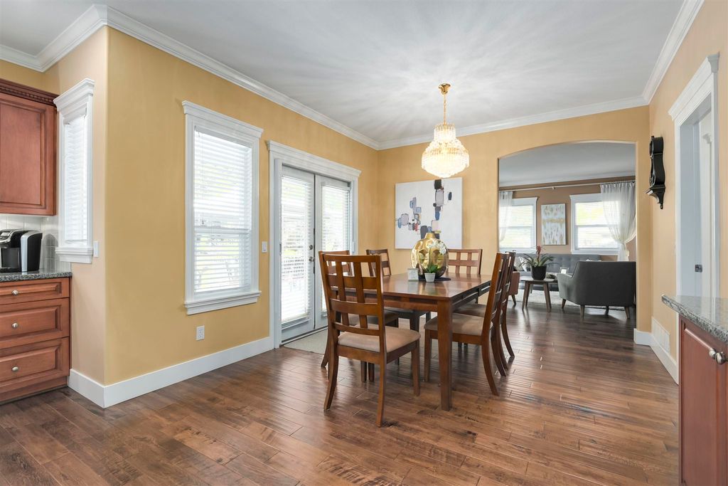 listing image 1106914304724795128