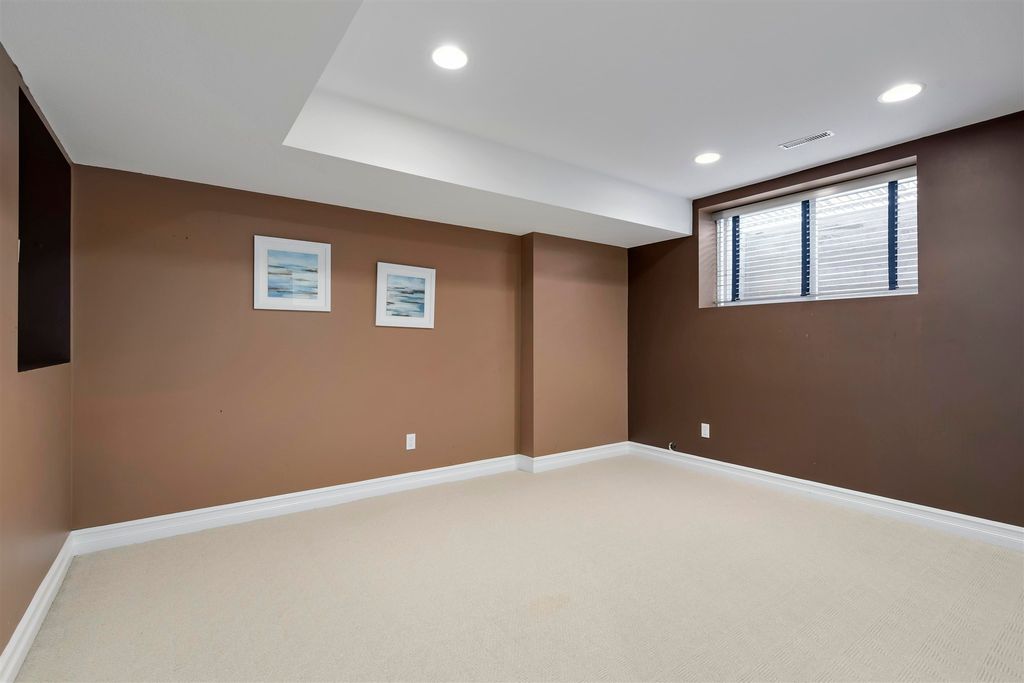 listing image 1102939198053854871