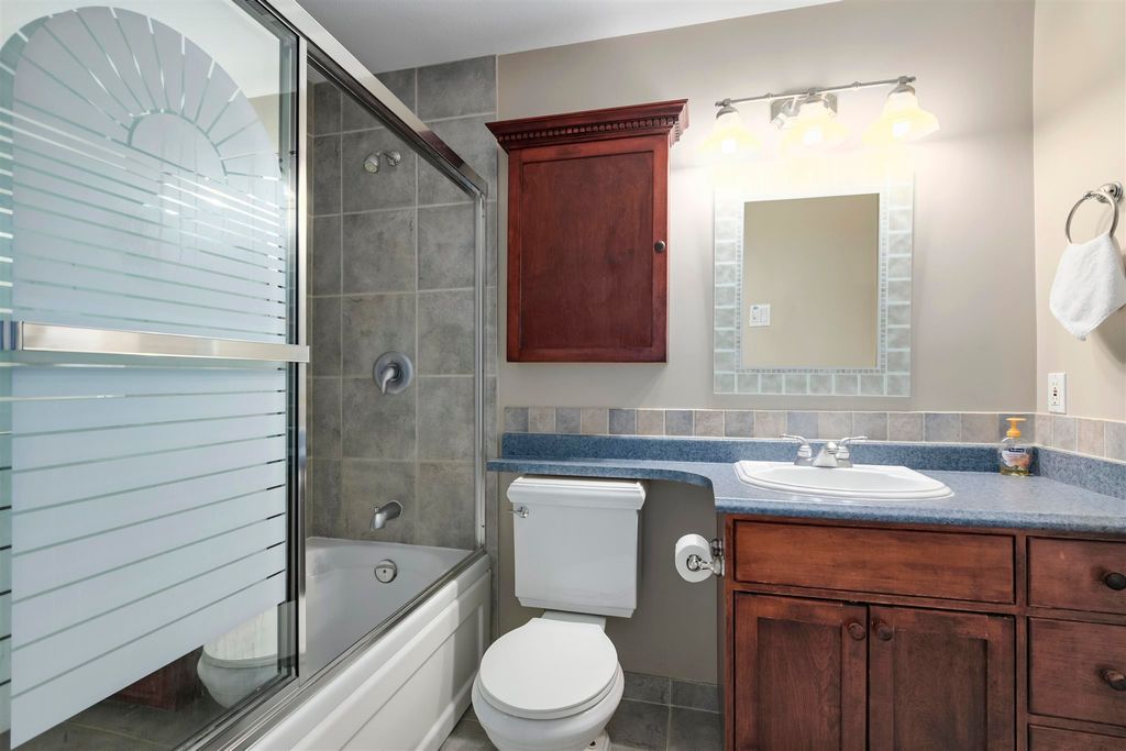 listing image 1106292171134447755