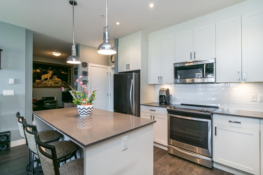 listing image 1100995882851185113