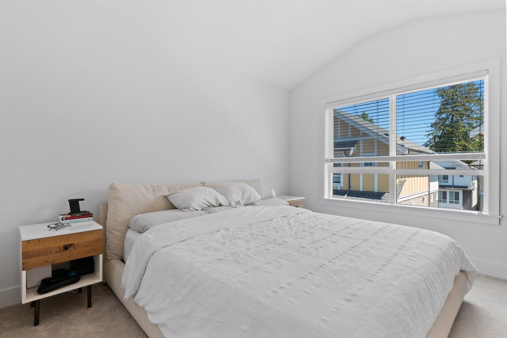 listing image 1100466826597486462