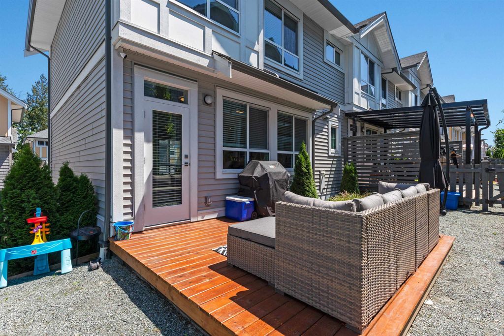 listing image 1109875673976216177
