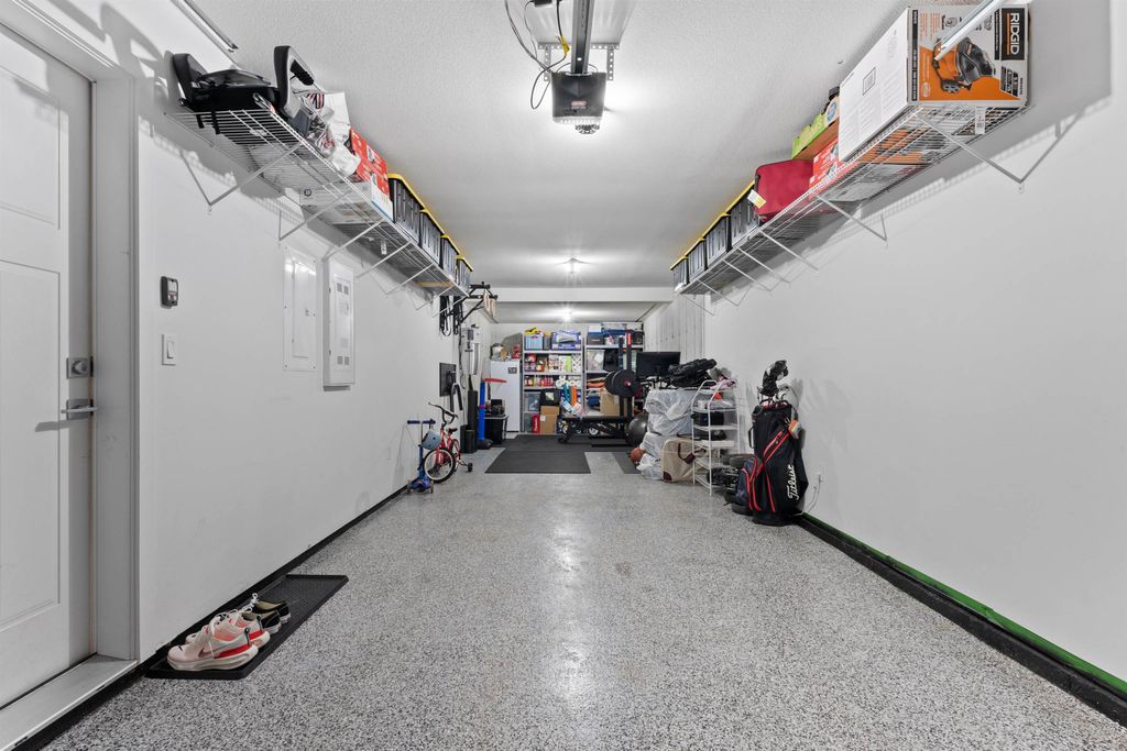listing image 1105921094752739387