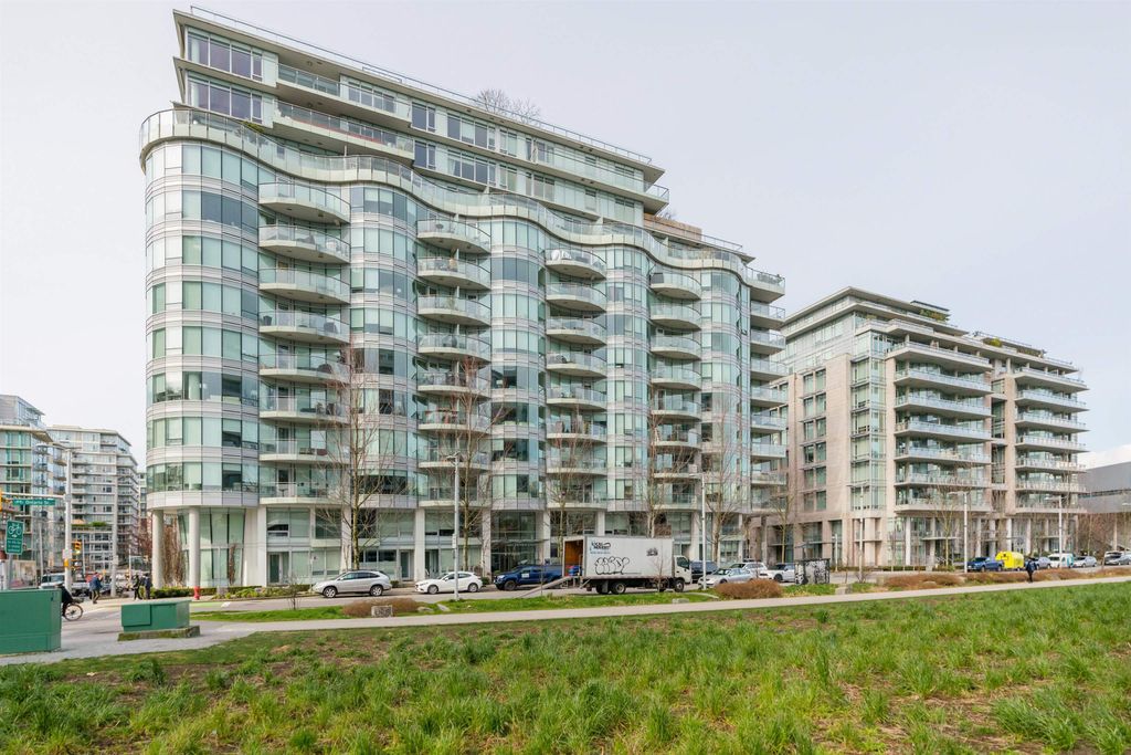 listing image 1108333386803404361