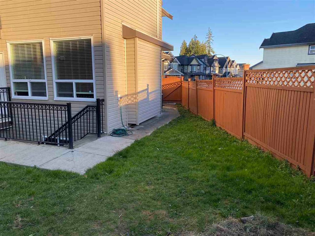 listing image 1101513386243883244
