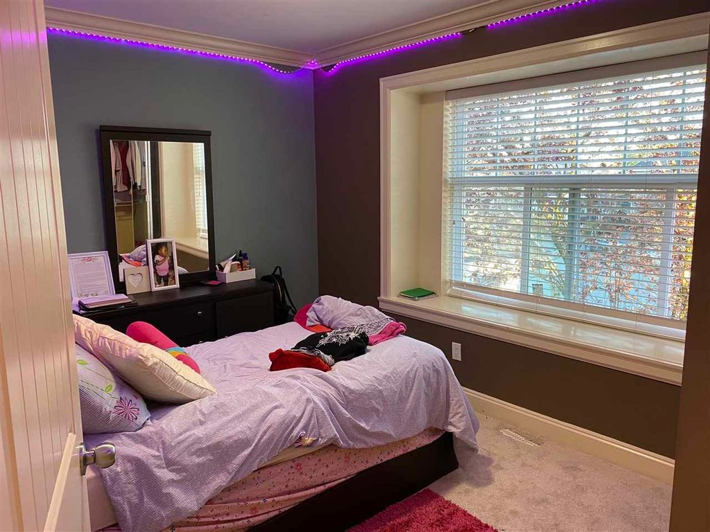 listing image 1109120271806575950