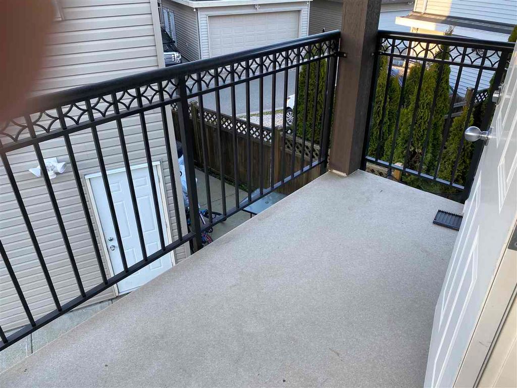 listing image 1104340840526510428