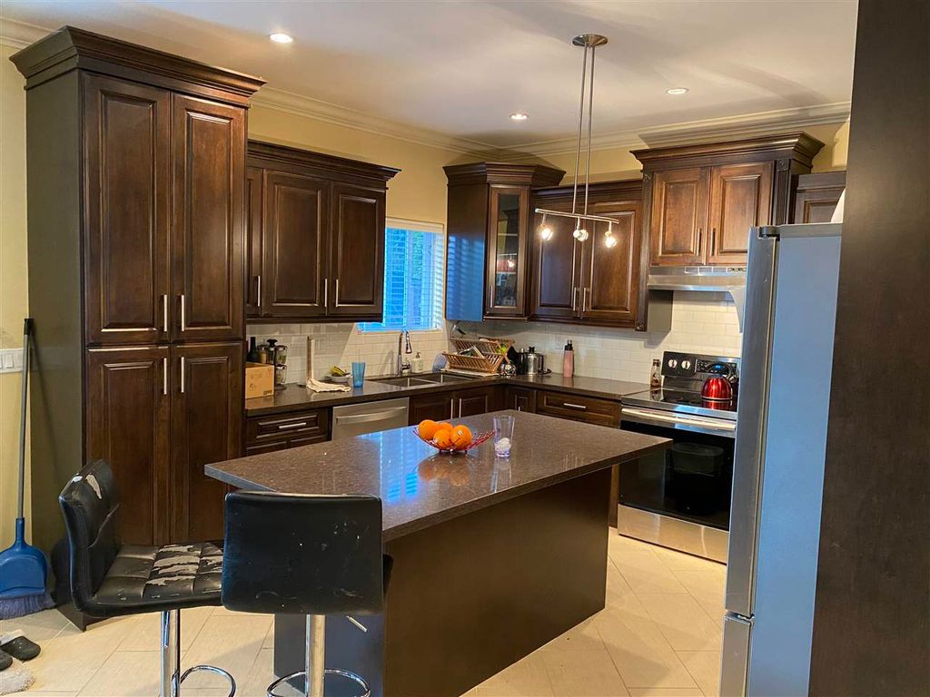 listing image 1101661423671251351
