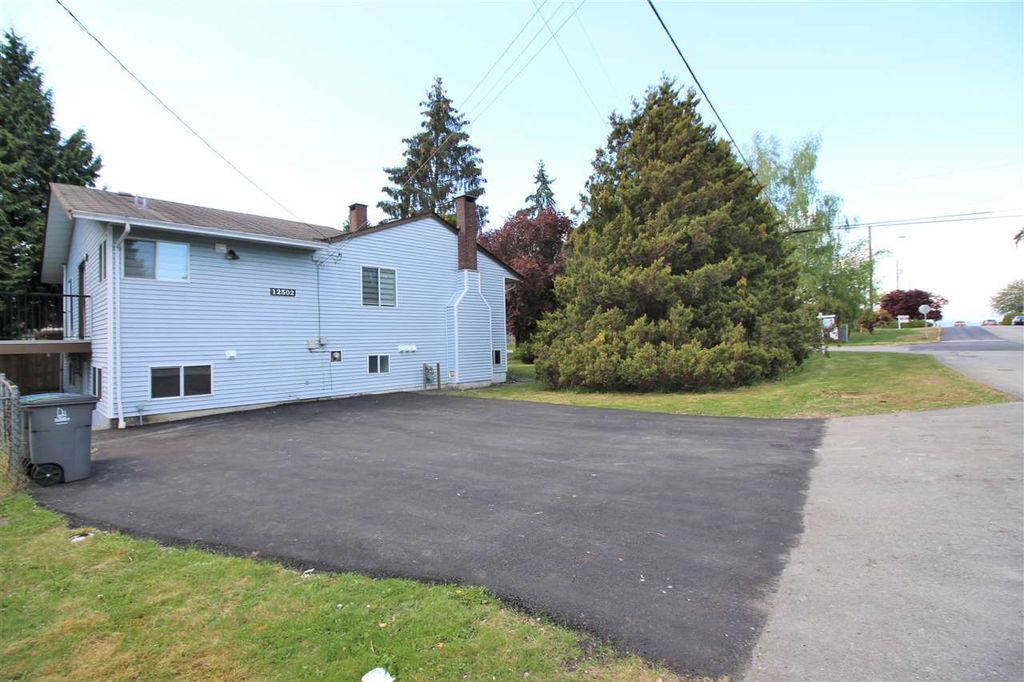 listing image 1100734312228388752