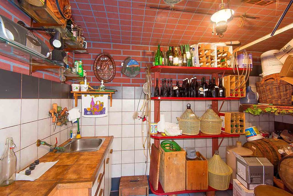 listing image 1105142803221028403