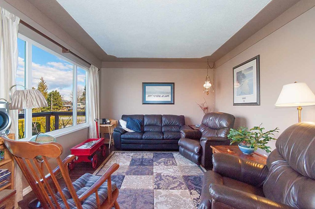 listing image 1109571435709234932