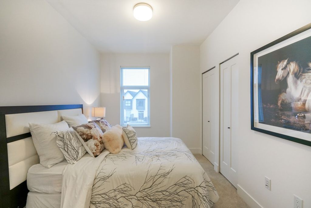 listing image 1107381440702971563